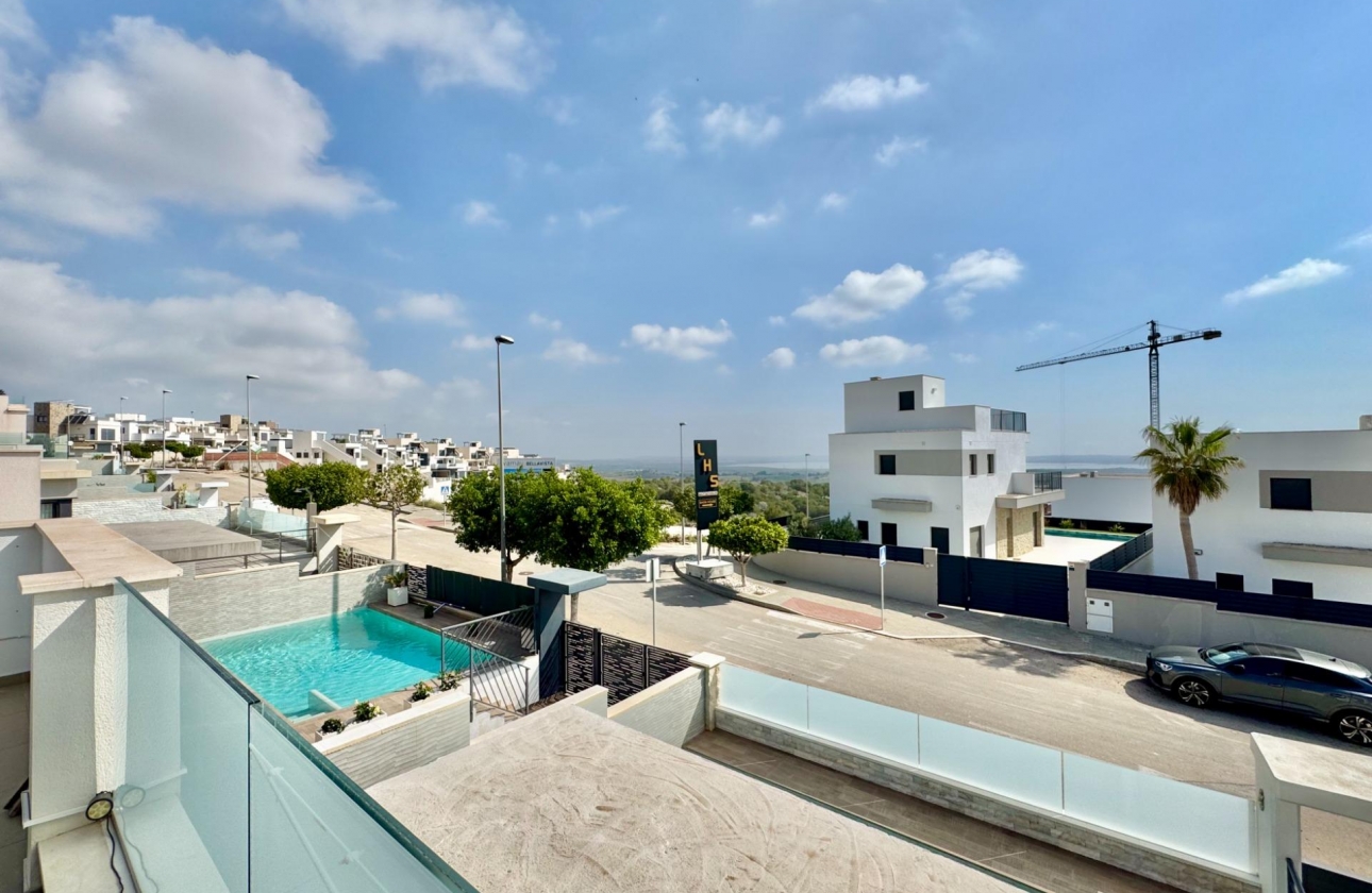 Resale - Villa - San Miguel de Salinas - Bellavista