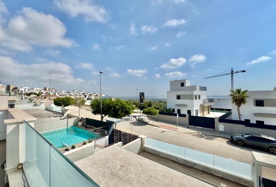 Resale - Villa - San Miguel de Salinas - Bellavista