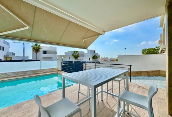 Resale - Villa - San Miguel de Salinas - Bellavista
