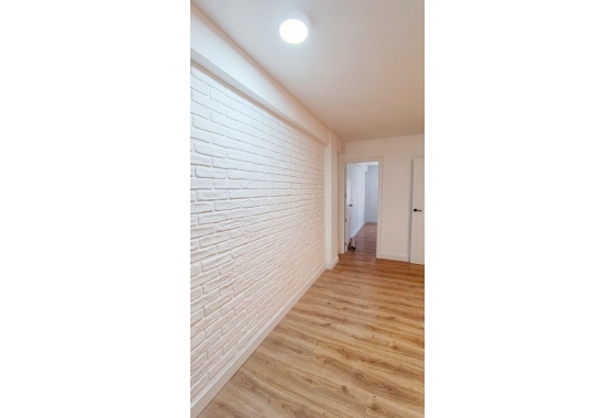 Resale - Apartment - Torrevieja - Centro