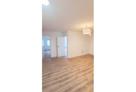 Resale - Apartment - Torrevieja - Centro