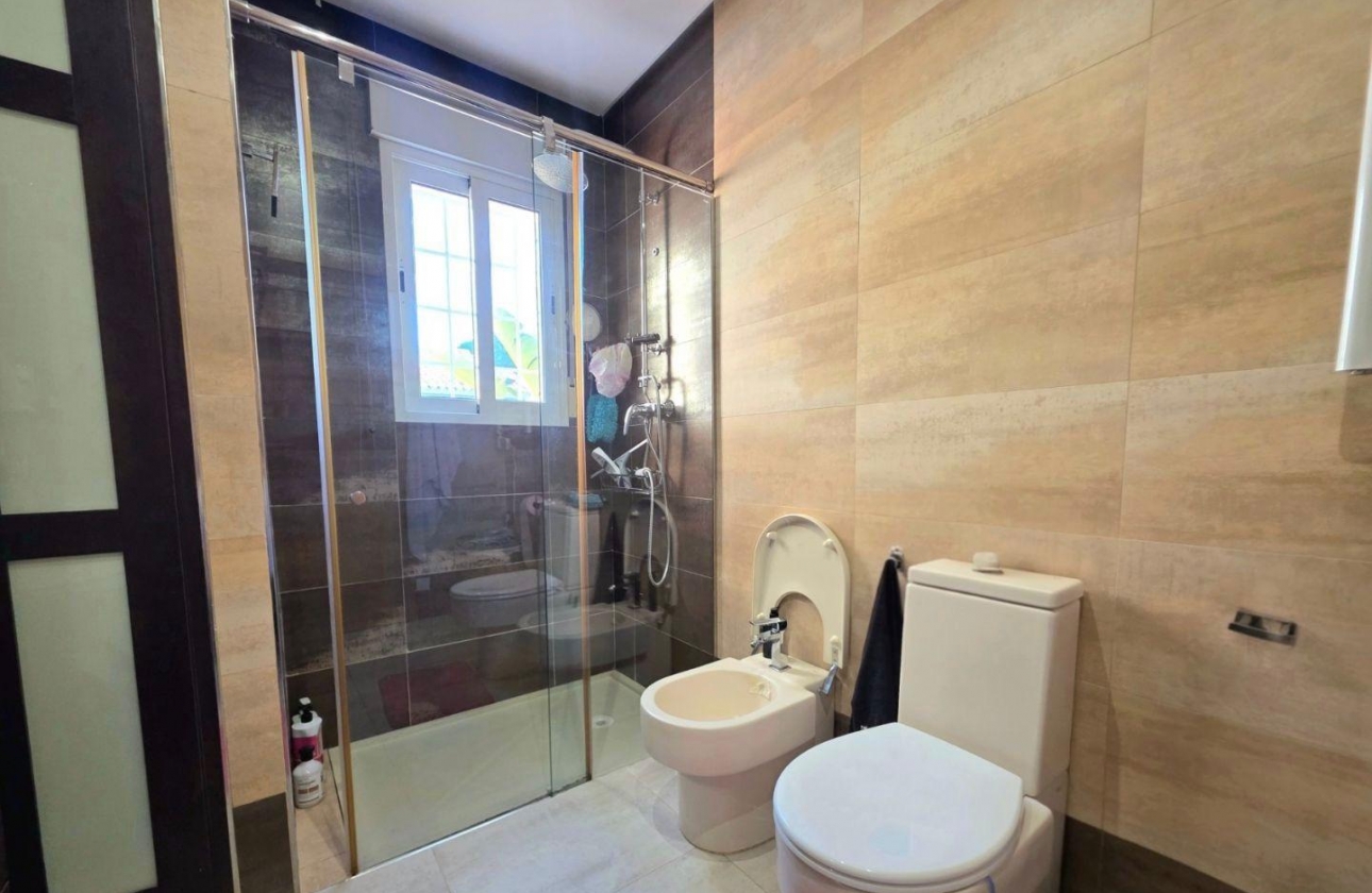 Resale - Villa - Dehesa de campoamor - Campoamor