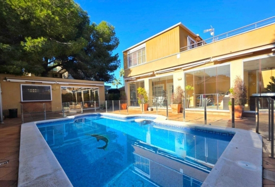 Resale - Villa - Dehesa de campoamor - Campoamor