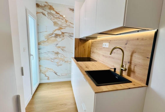 Resale - Penthouse - Torrevieja - Punta prima