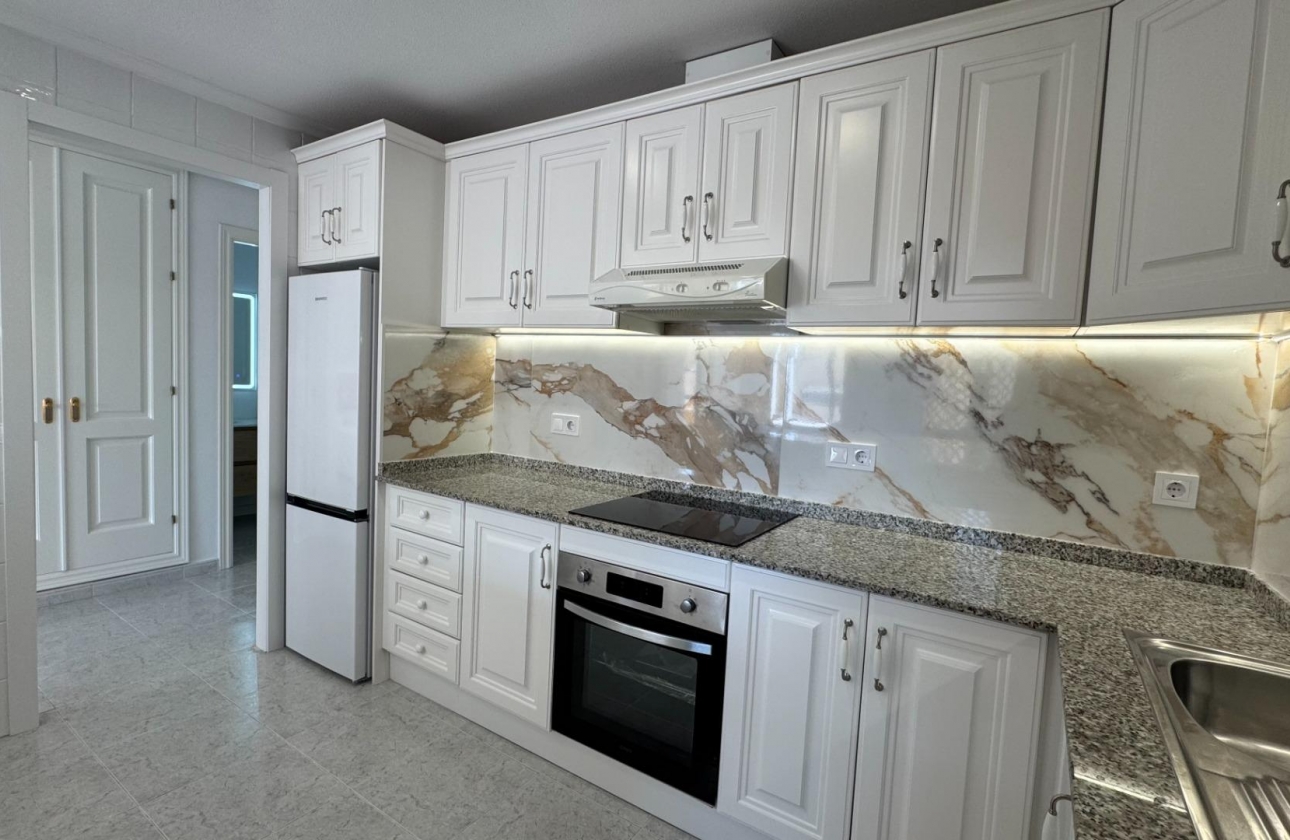 Resale - Apartment - Orihuela Costa - Villamartín-Las Filipinas