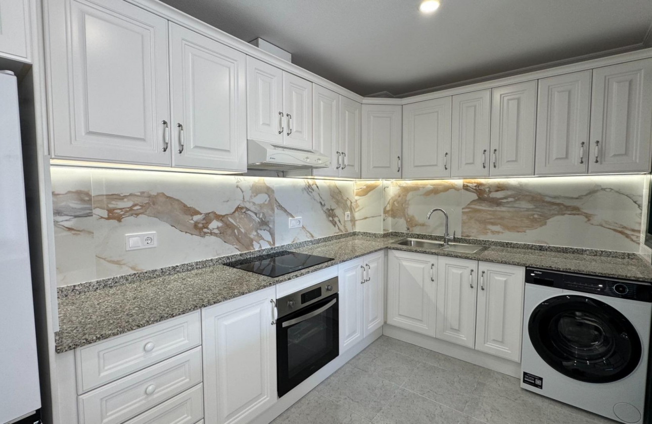 Resale - Apartment - Orihuela Costa - Villamartín-Las Filipinas