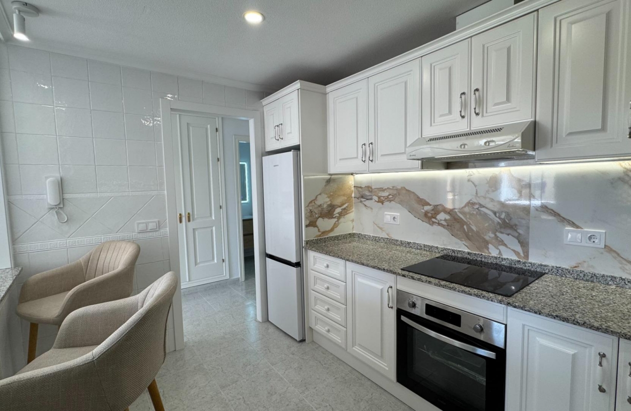 Resale - Apartment - Orihuela Costa - Villamartín-Las Filipinas