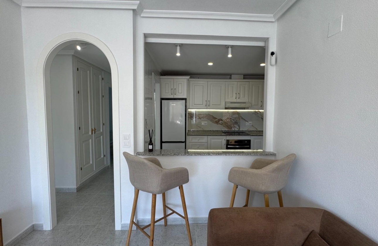 Resale - Apartment - Orihuela Costa - Villamartín-Las Filipinas