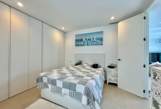 Resale - Villa - San Miguel de Salinas - Blue Lagoon - Galán