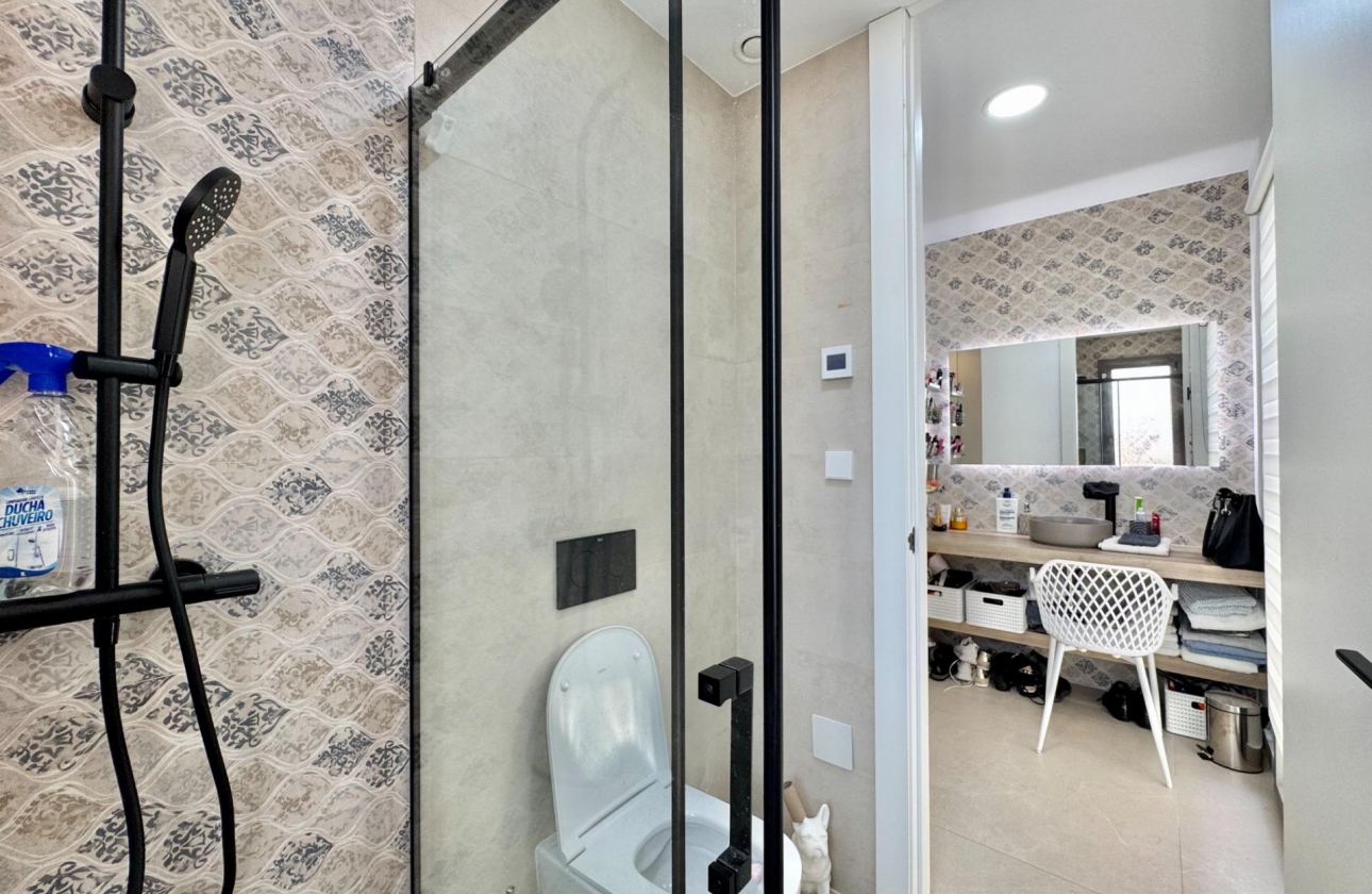 Resale - Villa - San Miguel de Salinas - Blue Lagoon - Galán