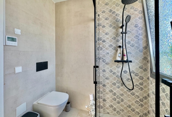 Resale - Villa - San Miguel de Salinas - Blue Lagoon - Galán