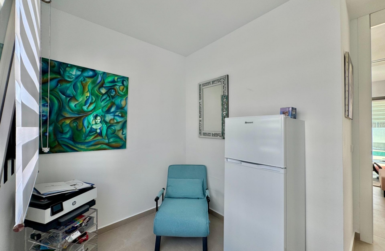 Resale - Villa - San Miguel de Salinas - Blue Lagoon - Galán
