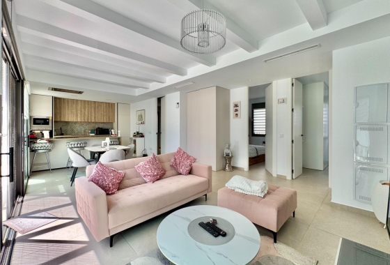 Resale - Villa - San Miguel de Salinas - Blue Lagoon - Galán