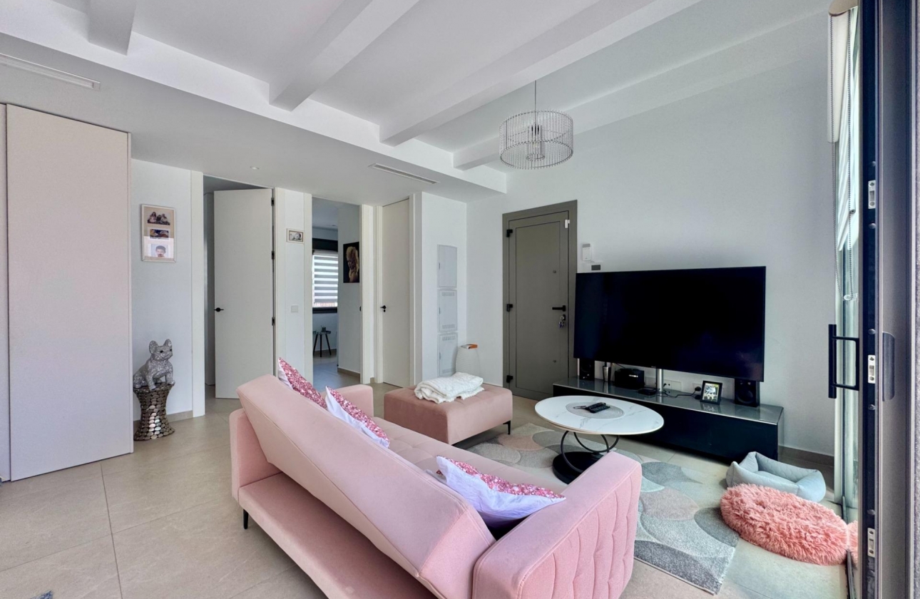 Resale - Villa - San Miguel de Salinas - Blue Lagoon - Galán