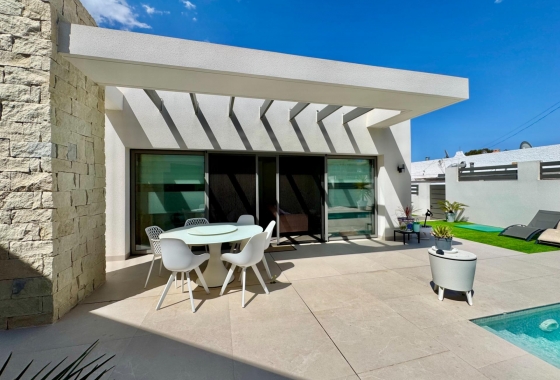 Resale - Villa - San Miguel de Salinas - Blue Lagoon - Galán