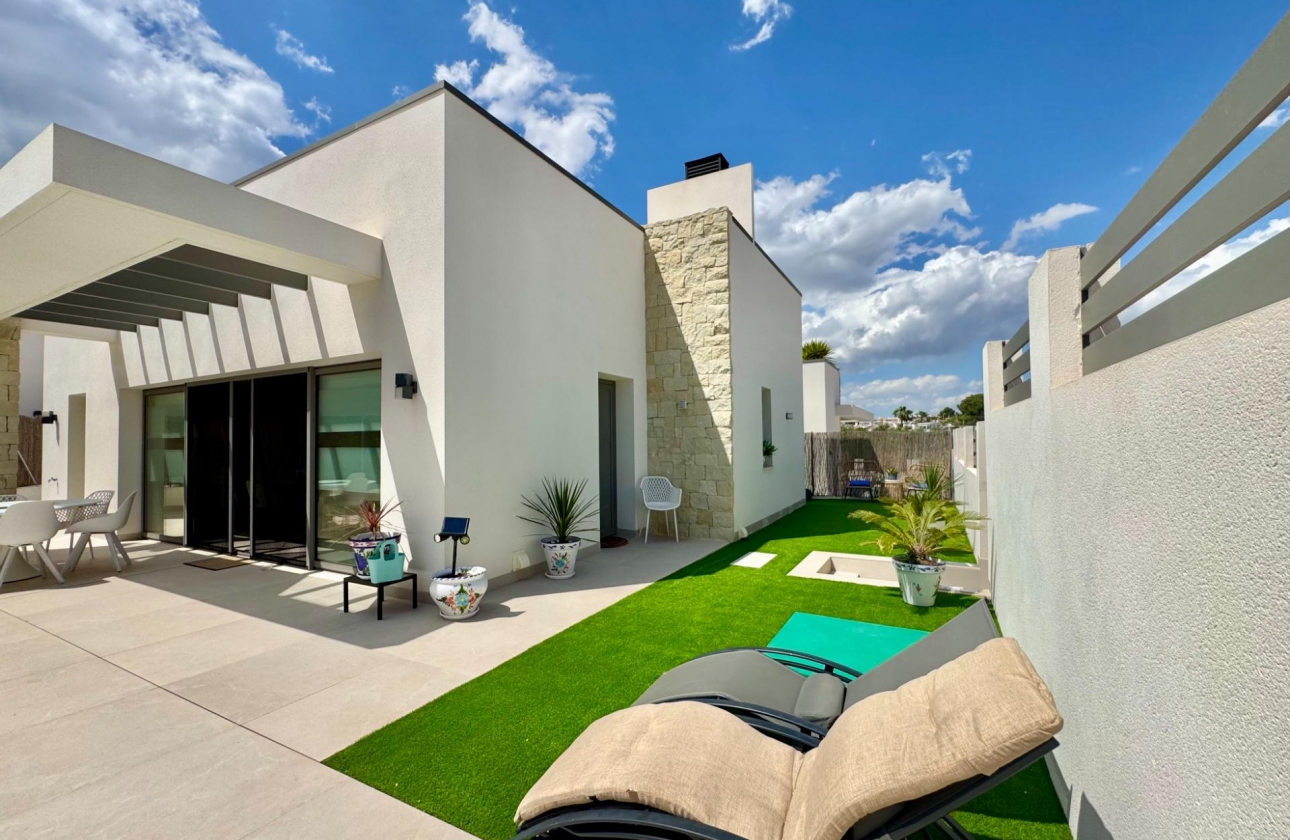 Resale - Villa - San Miguel de Salinas - Blue Lagoon - Galán