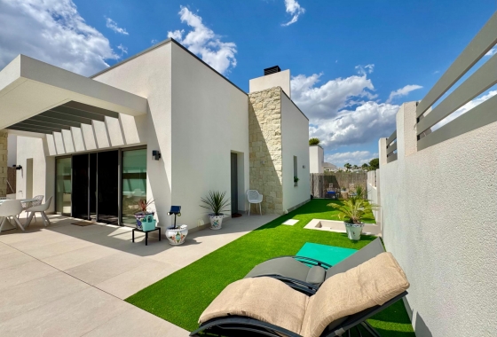 Resale - Villa - San Miguel de Salinas - Blue Lagoon - Galán