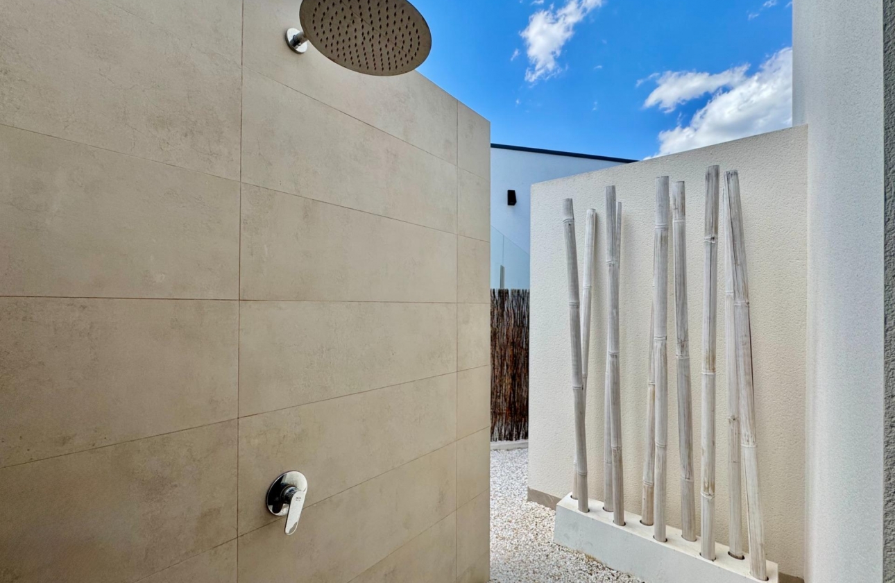 Resale - Villa - San Miguel de Salinas - Blue Lagoon - Galán