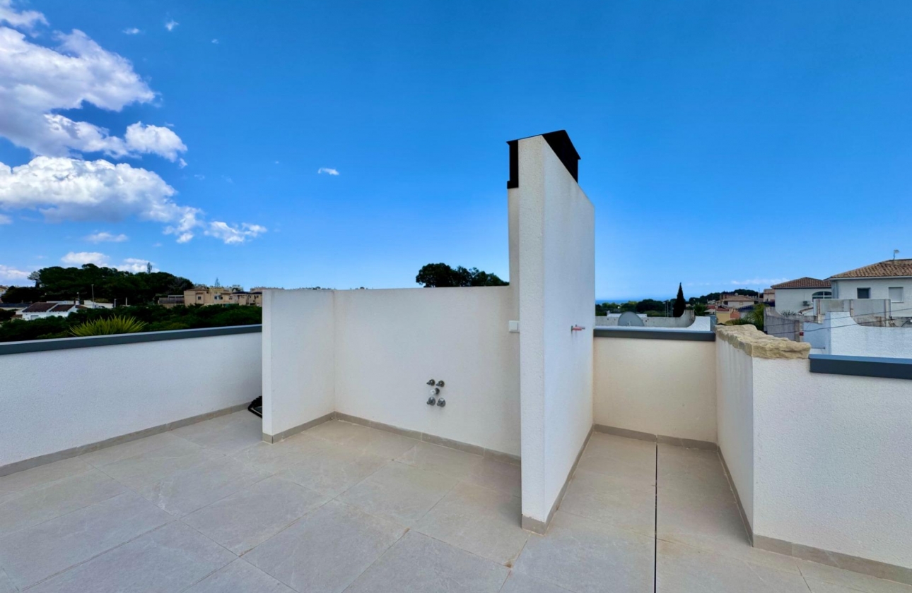 Resale - Villa - San Miguel de Salinas - Blue Lagoon - Galán