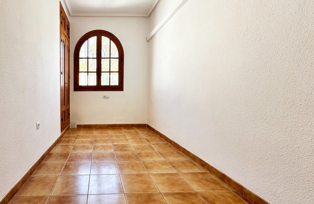 Resale - Townhouse - Orihuela Costa - La Zenia