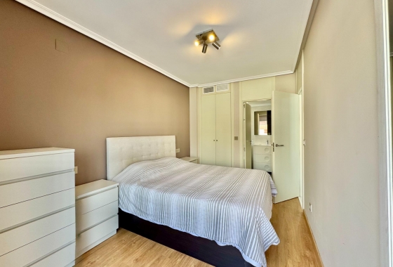 Resale - Apartment - Orihuela Costa - Punta Prima
