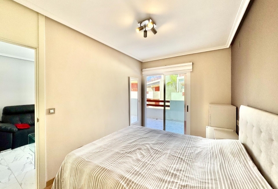 Resale - Apartment - Orihuela Costa - Punta Prima