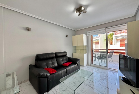 Resale - Apartment - Orihuela Costa - Punta Prima