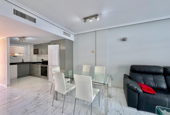 Resale - Apartment - Orihuela Costa - Punta Prima