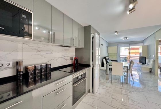 Resale - Apartment - Orihuela Costa - Punta Prima