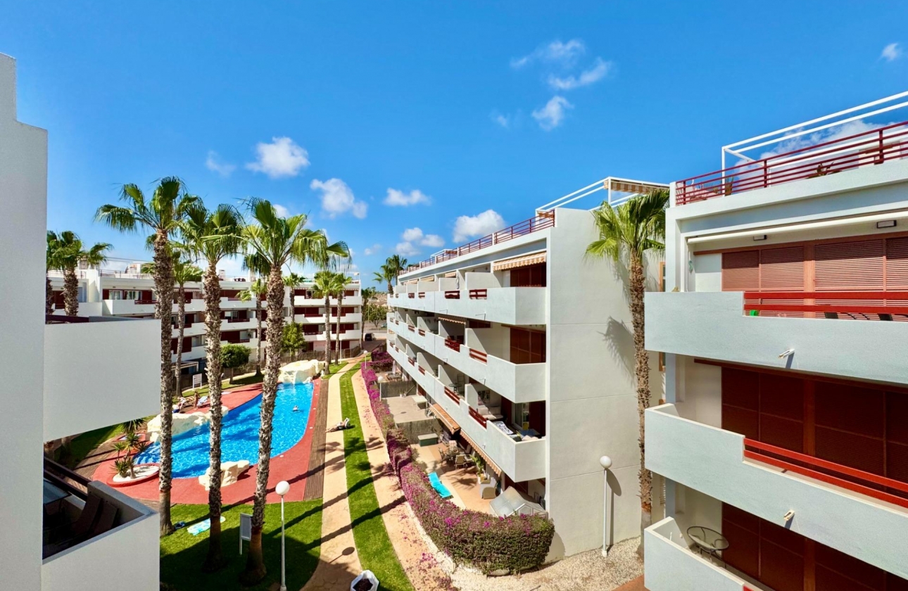 Resale - Apartment - Orihuela Costa - Punta Prima