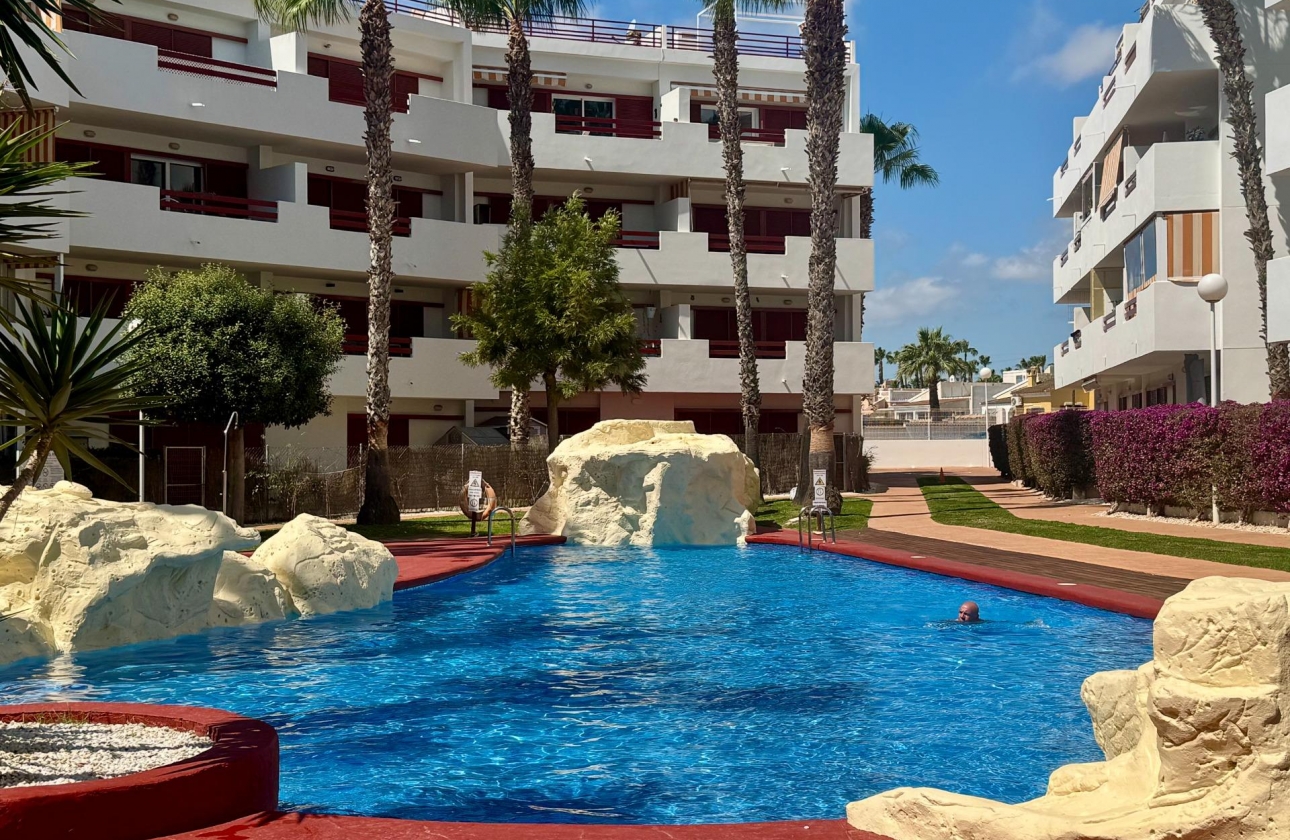 Resale - Apartment - Orihuela Costa - Punta Prima