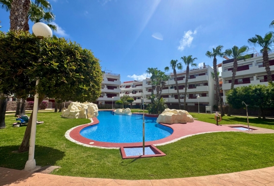 Resale - Apartment - Orihuela Costa - Punta Prima