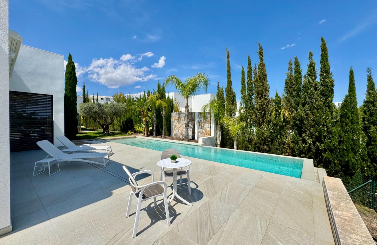 Resale - Villa - Orihuela - Las Colinas Golf