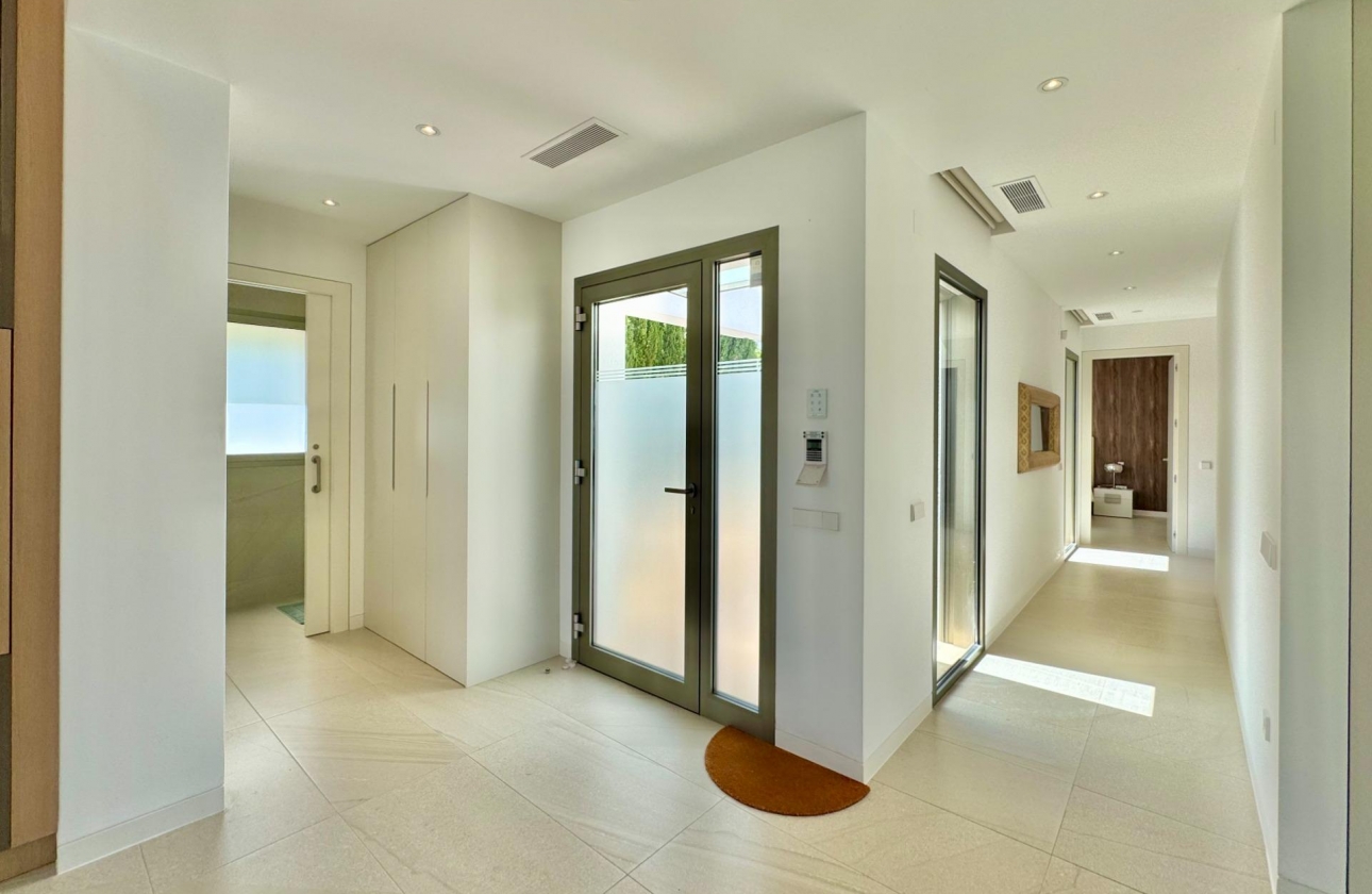 Resale - Villa - Orihuela - Las Colinas Golf