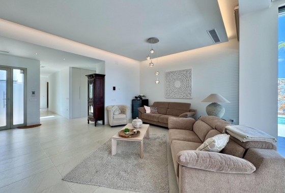 Resale - Villa - Orihuela - Las Colinas Golf