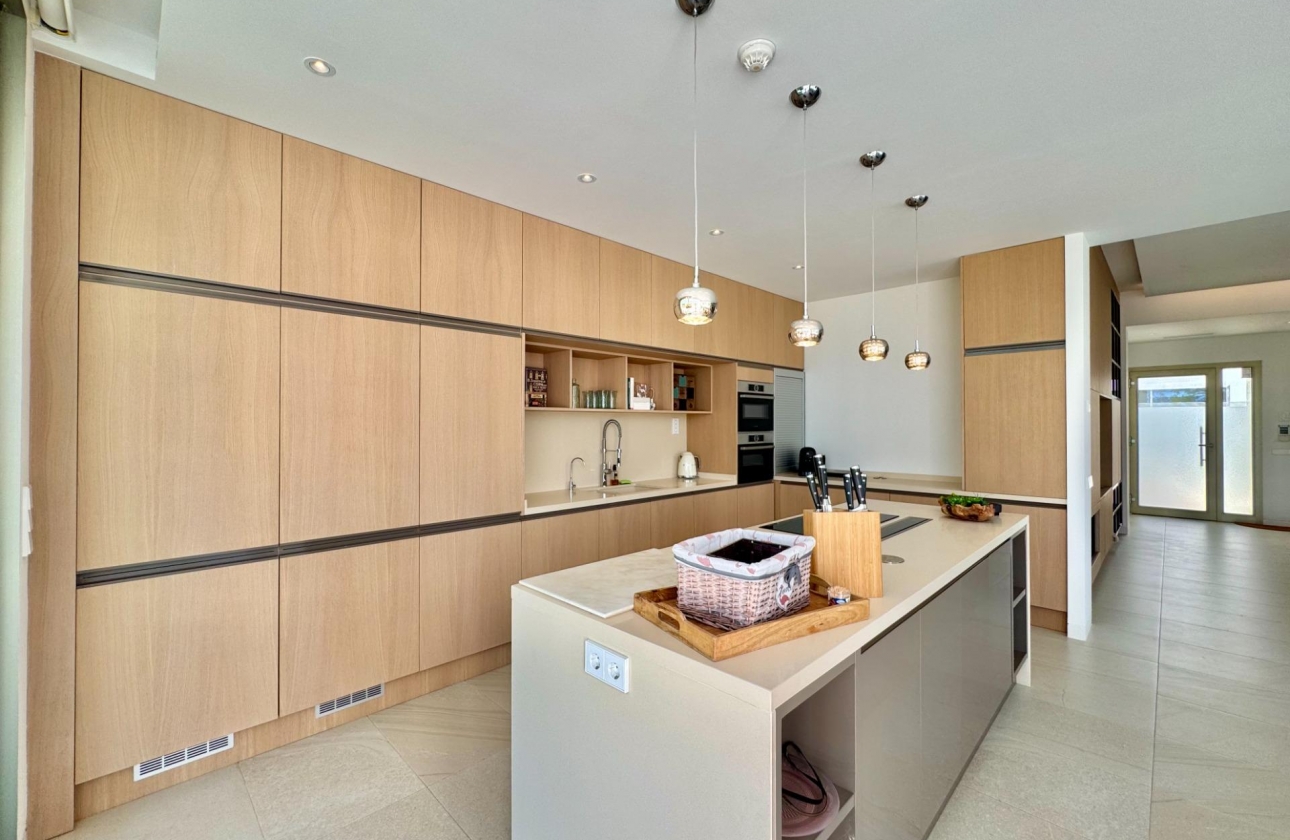 Resale - Villa - Orihuela - Las Colinas Golf