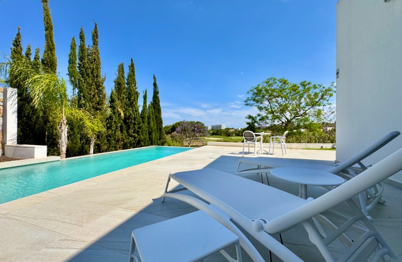 Resale - Villa - Orihuela - Las Colinas Golf