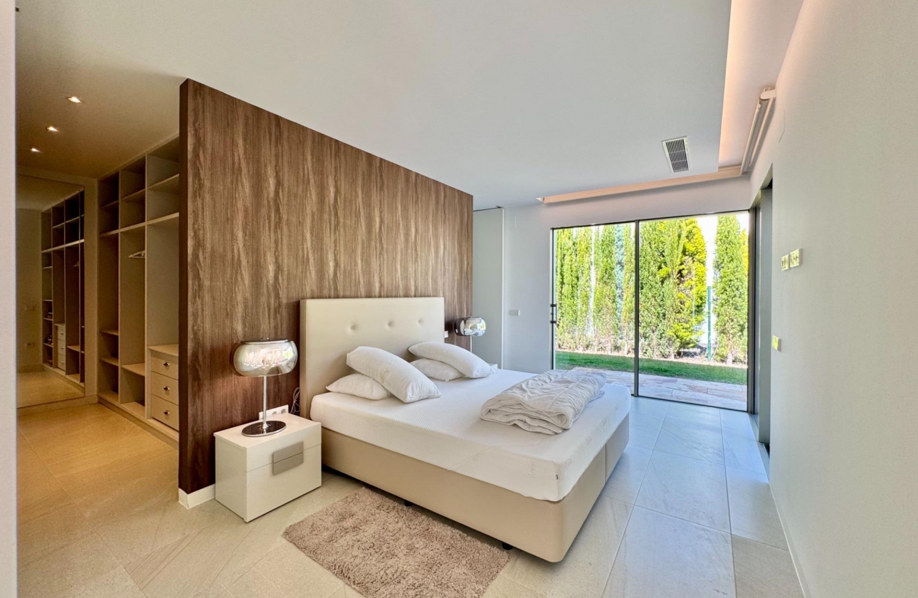 Resale - Villa - Orihuela - Las Colinas Golf
