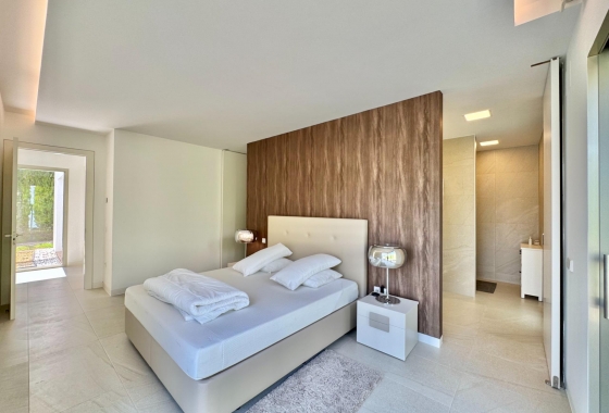 Resale - Villa - Orihuela - Las Colinas Golf