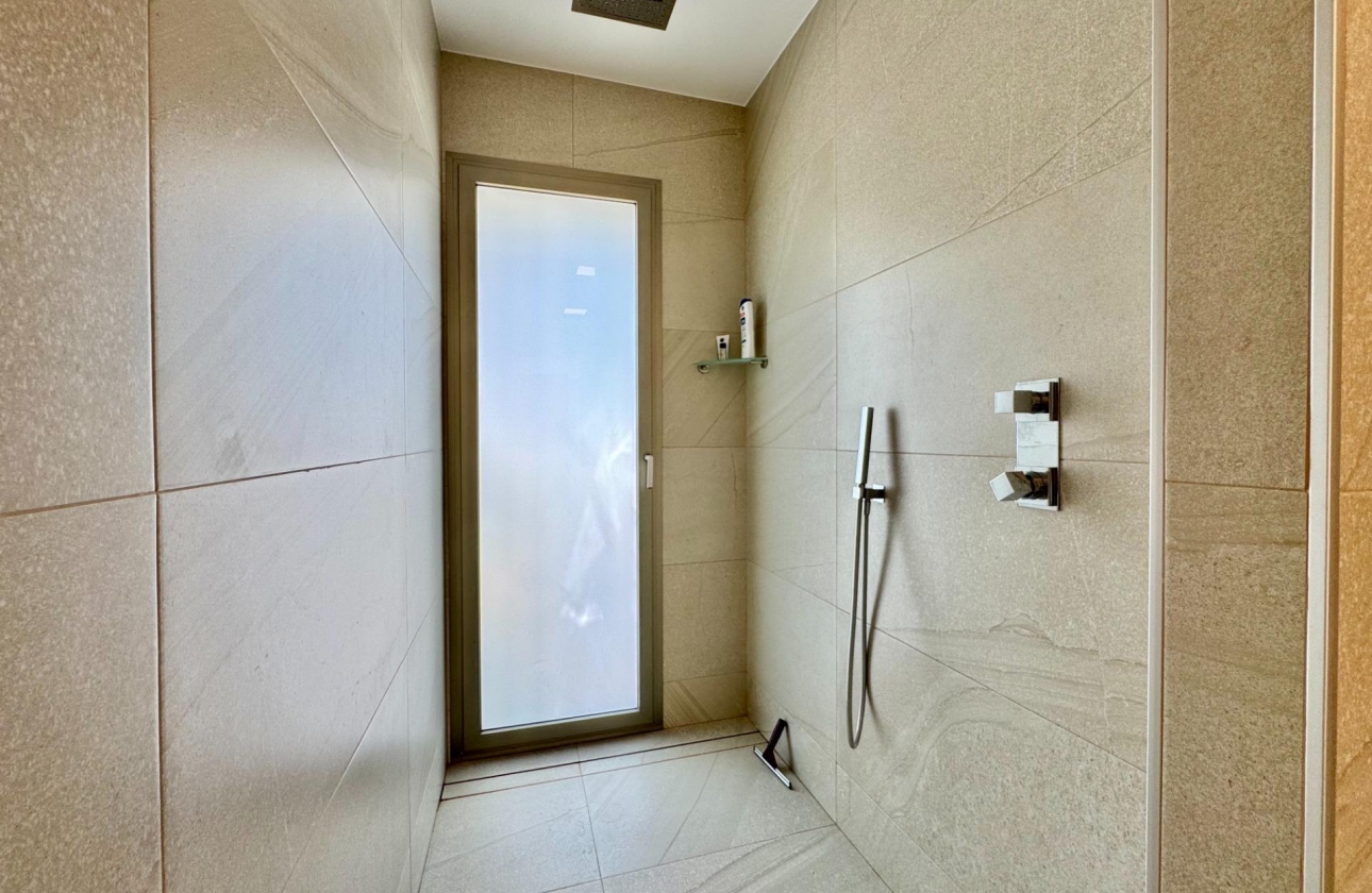Resale - Villa - Orihuela - Las Colinas Golf