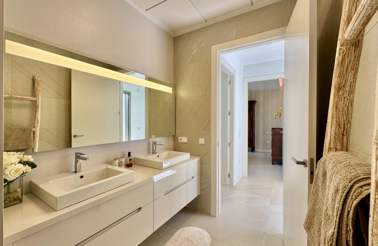 Resale - Villa - Orihuela - Las Colinas Golf