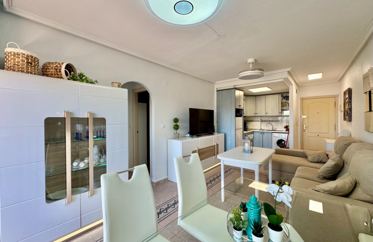 Resale - Apartment - Torrevieja - Gaspar Perrelló