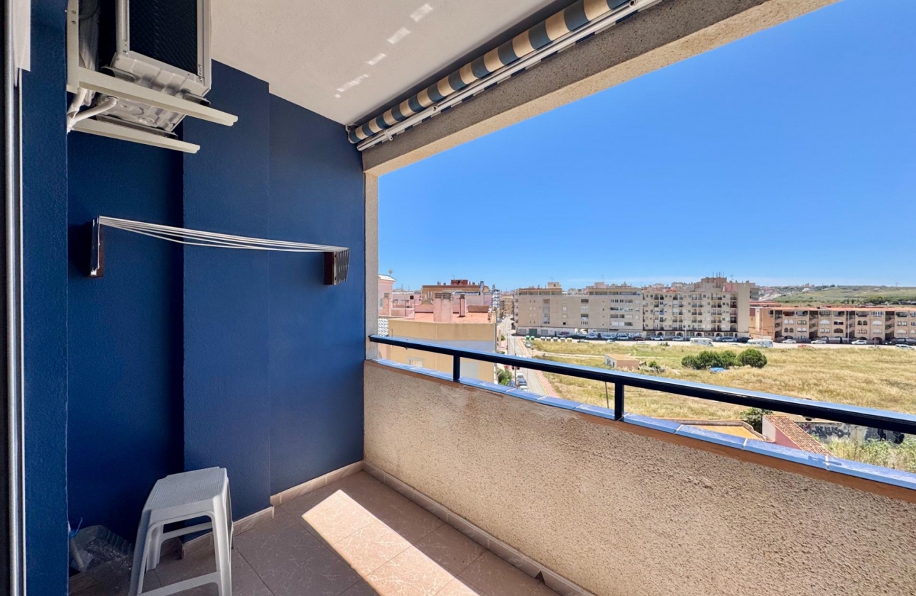 Resale - Apartment - Torrevieja - Gaspar Perrelló