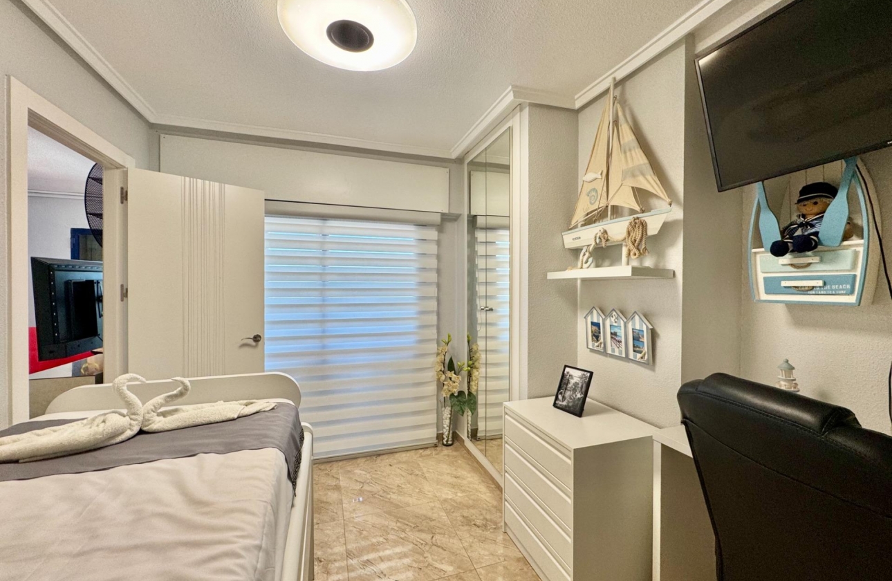 Resale - Apartment - Torrevieja - Torre la mata
