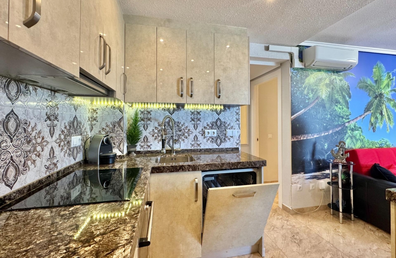 Resale - Apartment - Torrevieja - Torre la mata