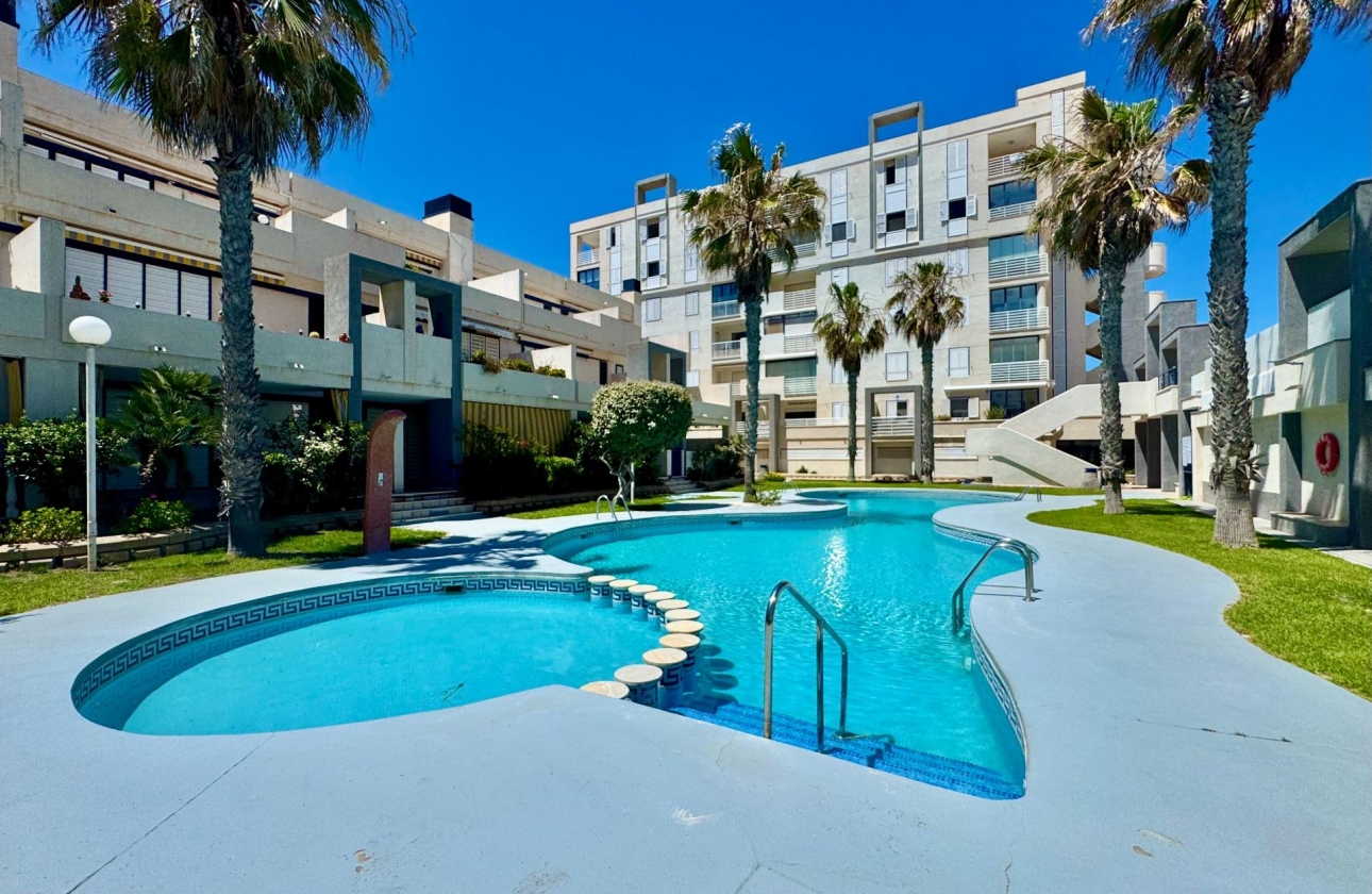 Resale - Apartment - Torrevieja - Torre la mata
