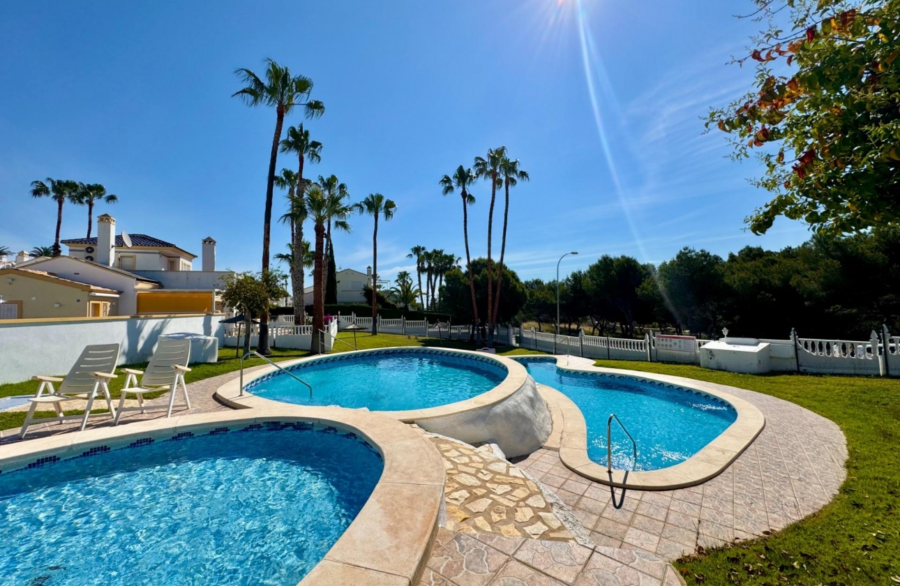 Resale - Bungalow - Orihuela Costa - Villamartín-Las Filipinas