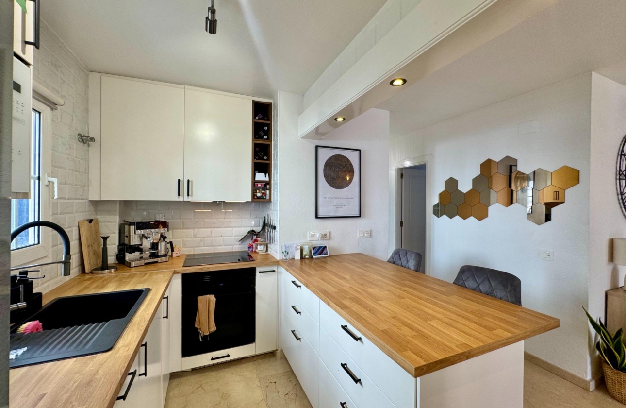 Resale - Bungalow - Orihuela Costa - Villamartín-Las Filipinas