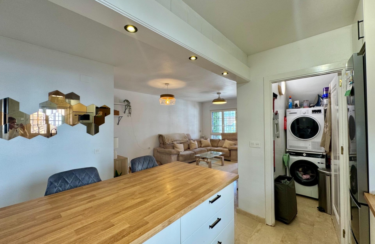 Resale - Bungalow - Orihuela Costa - Villamartín-Las Filipinas