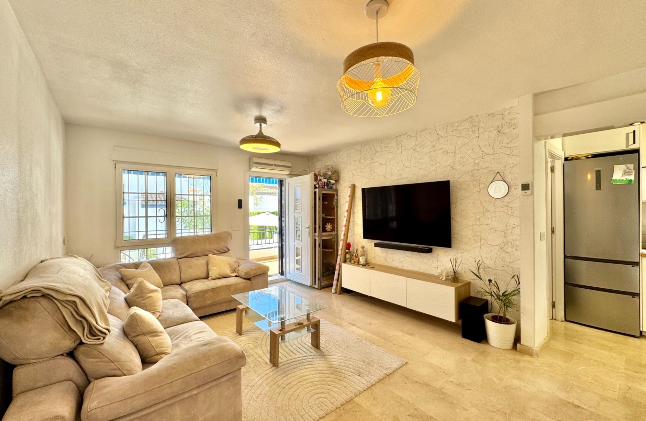 Resale - Bungalow - Orihuela Costa - Villamartín-Las Filipinas